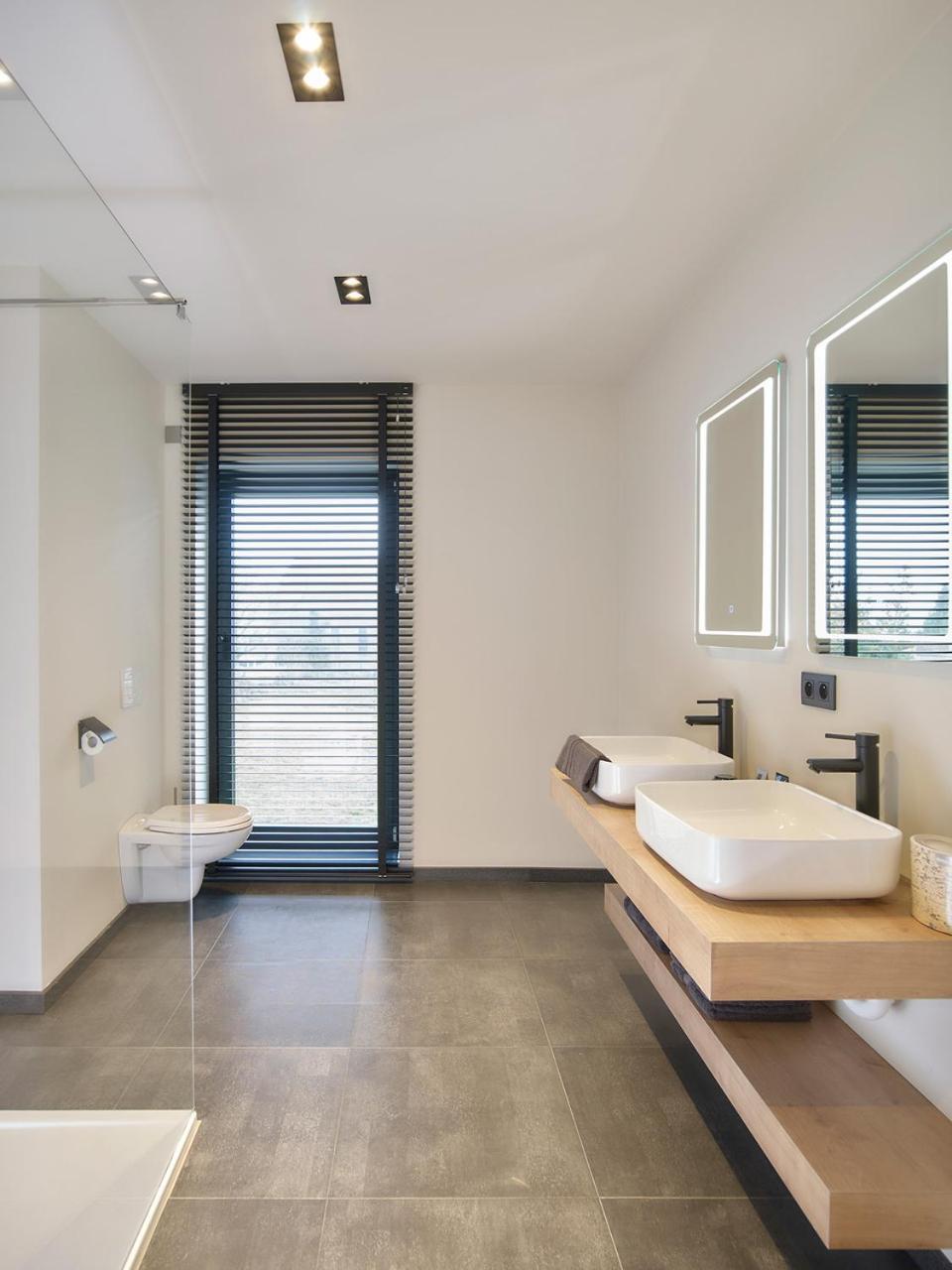 'T Vlyt Vakantiehuis-Wellness Bed & Breakfast Riemst Ngoại thất bức ảnh